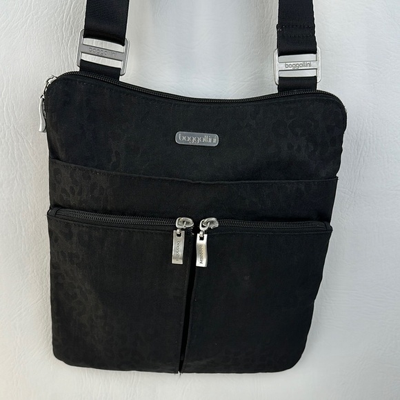 Baggallini Small Crossbody Travel Bag - Picture 1 of 9